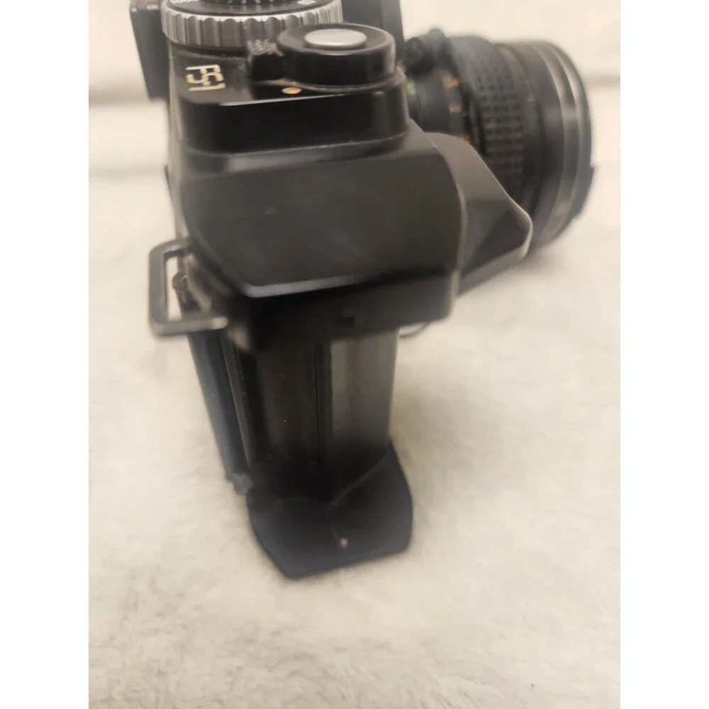 Vintage Konica FC-1 35mm SLR Analog Film Camera Body Parts- Not Tested